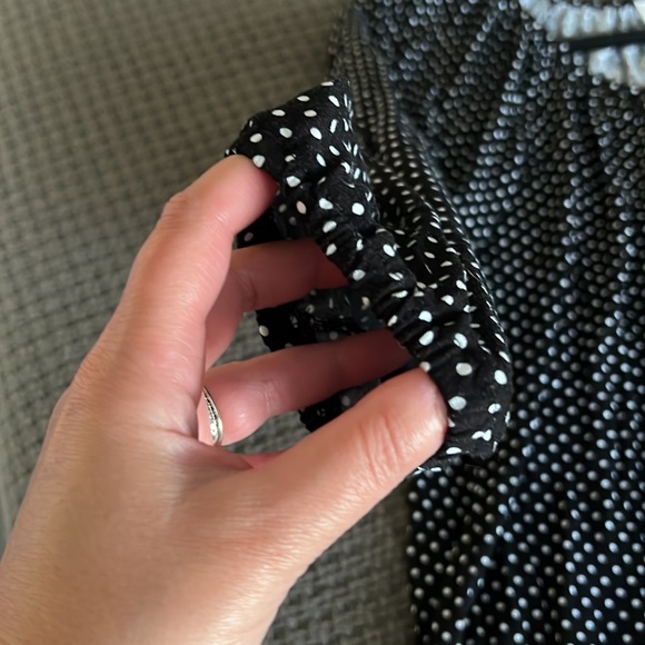 Women’s Michael Kors Long Sleeve Stretchy Polka Dot Long Sleeve Blouse Size S - Picture 5 of 7